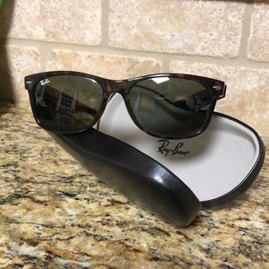 Ray Ban New Wayfarer Sunglasses